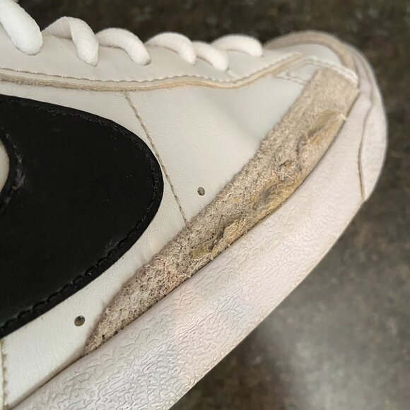Nike Blazer Mid '77 GS 'White Black Volt' - Size 6Y - Picture 10 of 11